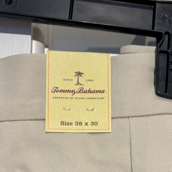 Tommy Bahama St. Thomas Pleated Front Silk Pants- 38x30 - Picture 6 of 6